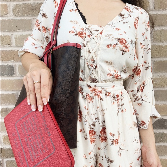 Gaby’sBags👜💕-NWT Coach Tote Reversible - Picture 5 of 7